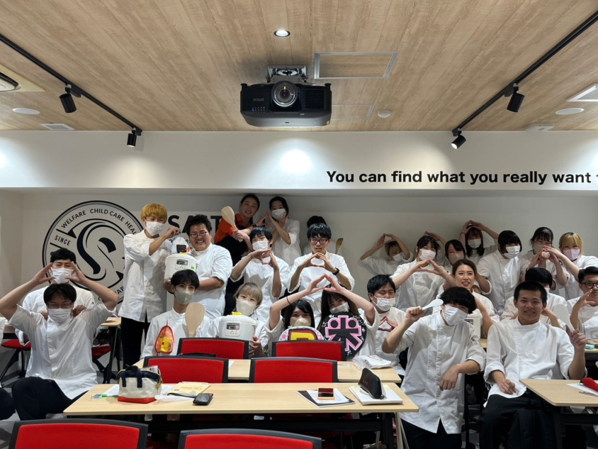 ご飯食べ比べわくわく講座［埼玉福祉保育医療製菓調理専門学校×食戦力すまいる］ご協力：お米の専門店 株式会社オキツ