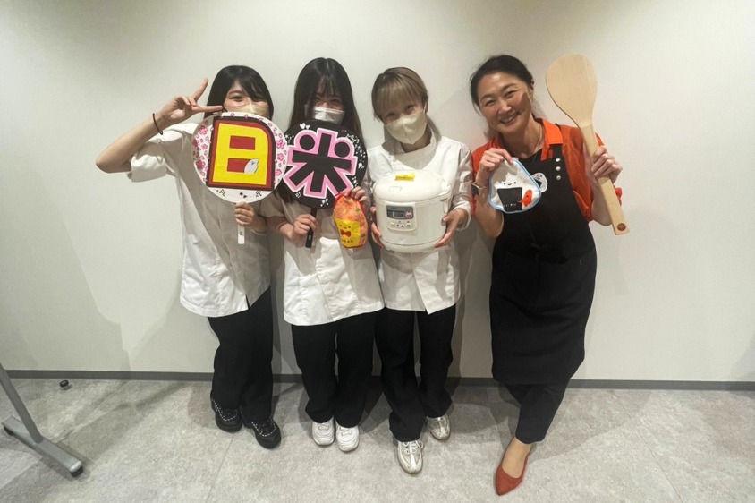 ご飯食べ比べわくわく講座［埼玉福祉保育医療製菓調理専門学校×食戦力すまいる］ご協力：お米の専門店 株式会社オキツ